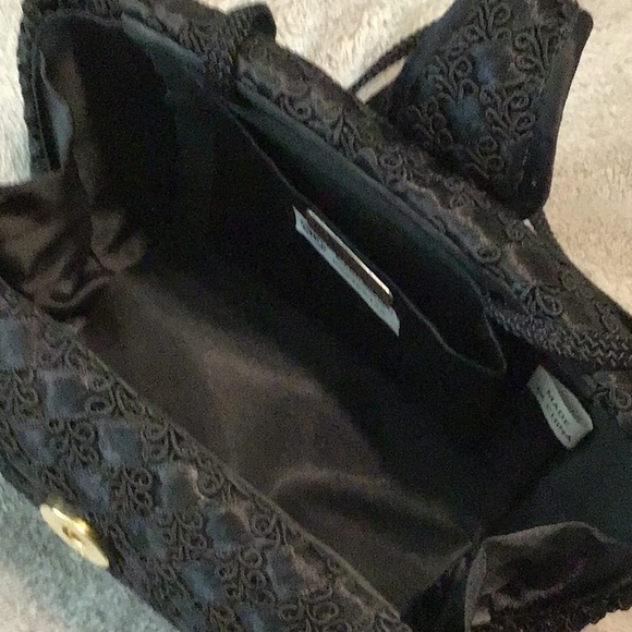 Robinson’s ribbon and lace purse - Picture 4 of 7